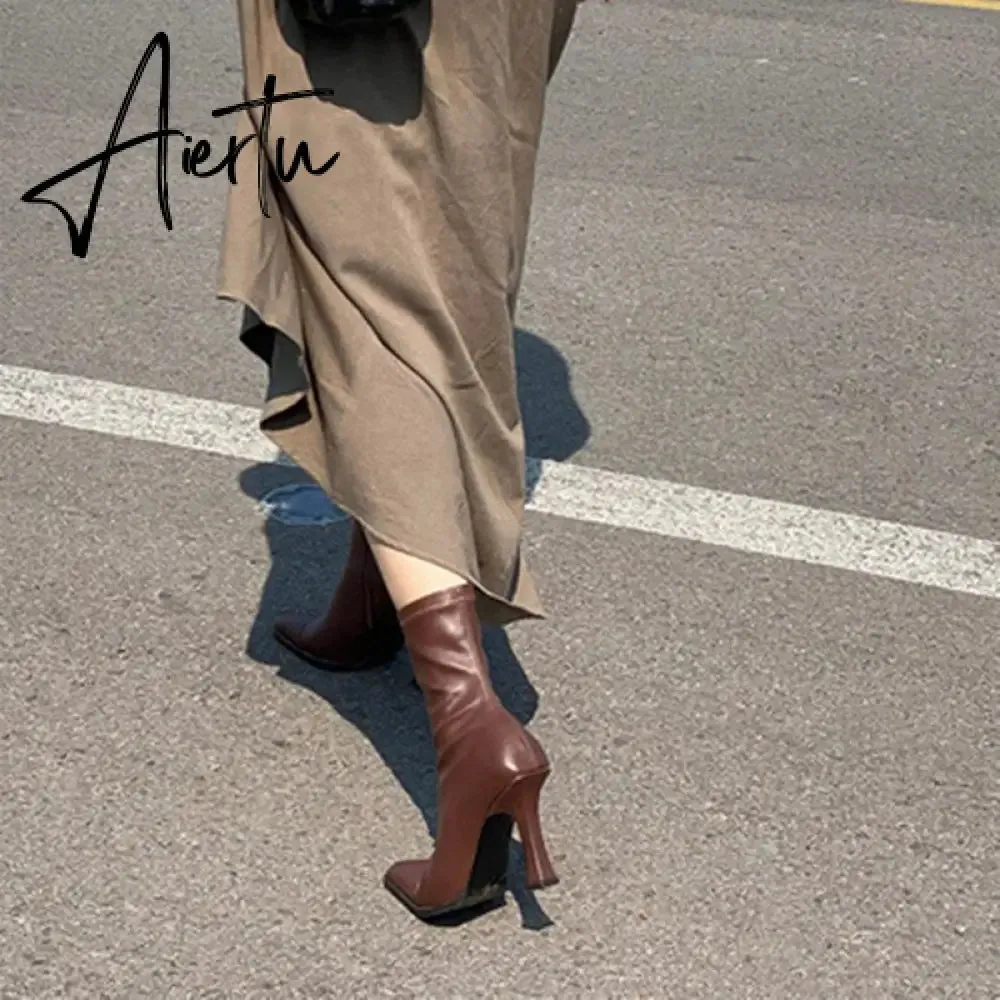Aiertu Black Women Ankle Boots Woman Thin High Heel Fashion Pointed Toe Zipper Winter Women's Shoes Leather White Short Booties