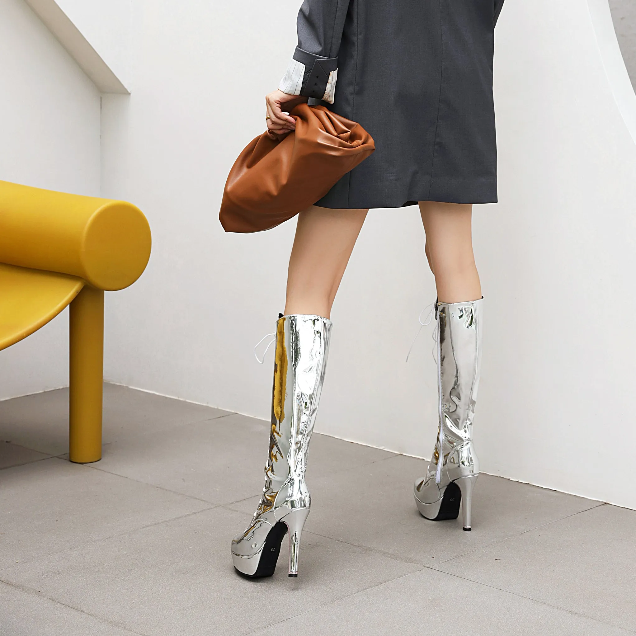 Bigsizeheels Sexy platform round toe boots - Siliver