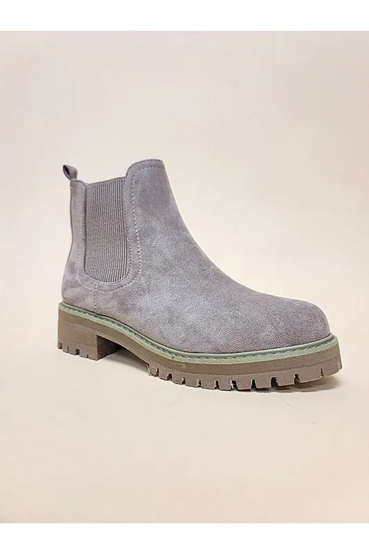 Chelsea Pull On Ankle Boots-Zip Up