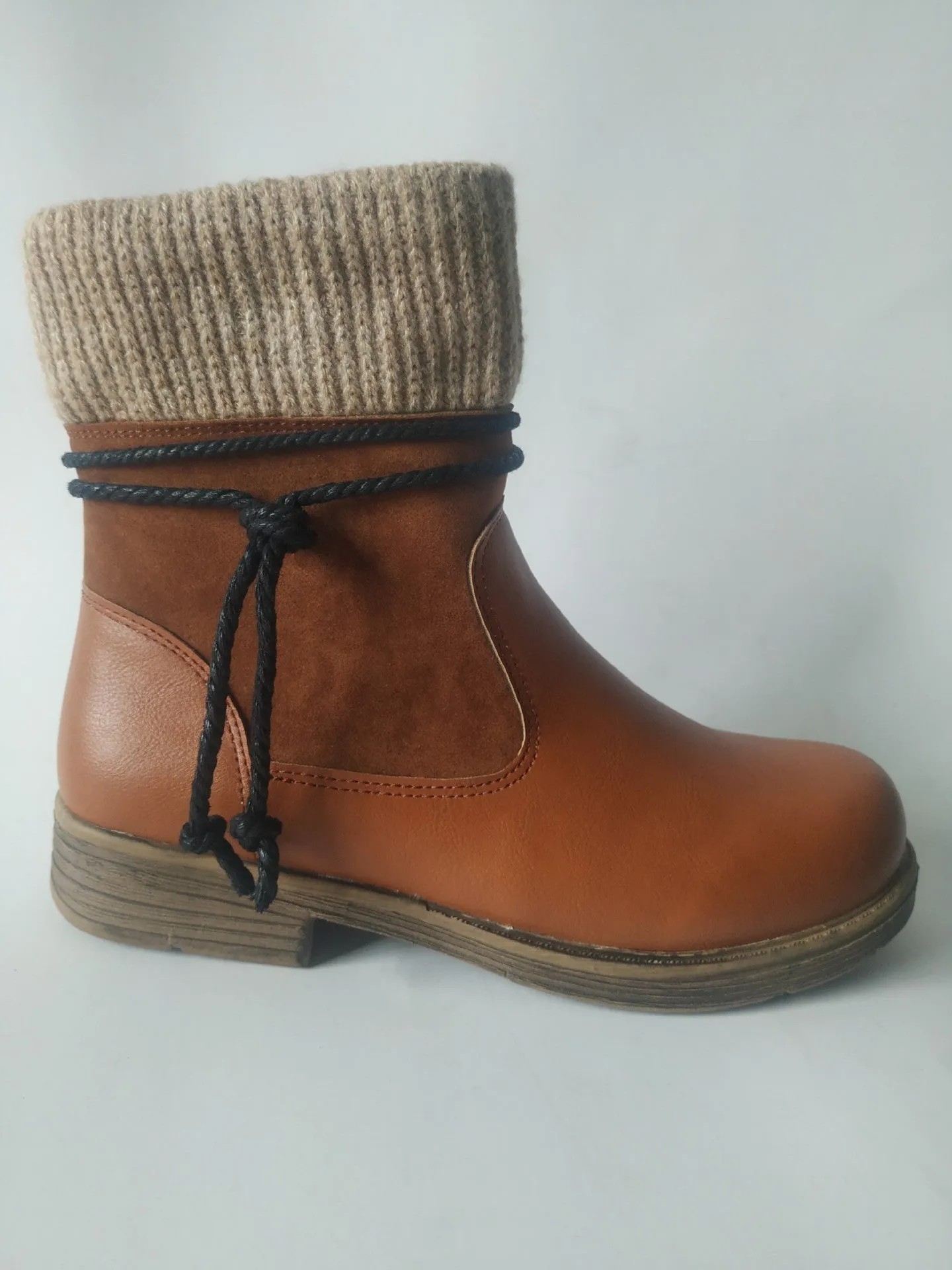 Chunky heel side zipper booties