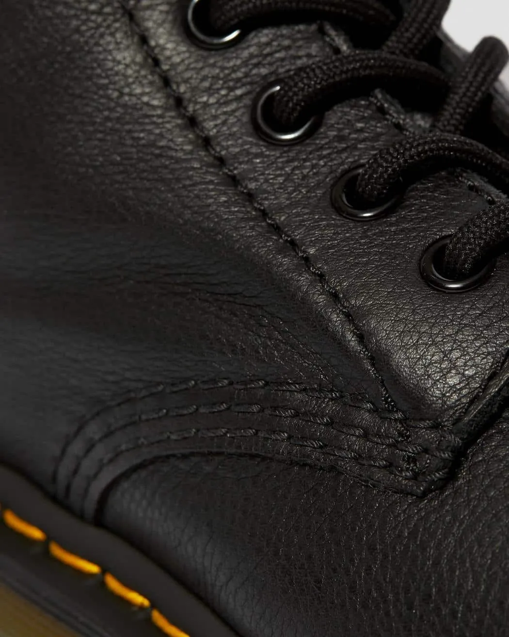 Dr. Martens 1B60 Black Virginia 20-Eye Boot