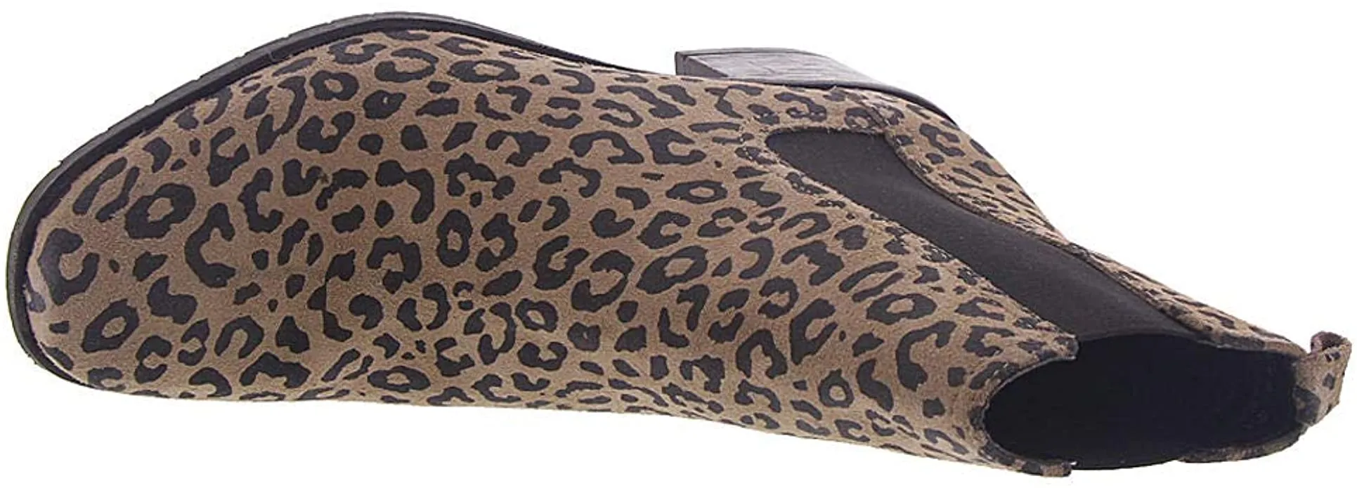 Kenneth Cole REACTION Womens Salt Leather Closed Toe Chelsea Boots  Color Natural Leopard Size 7M