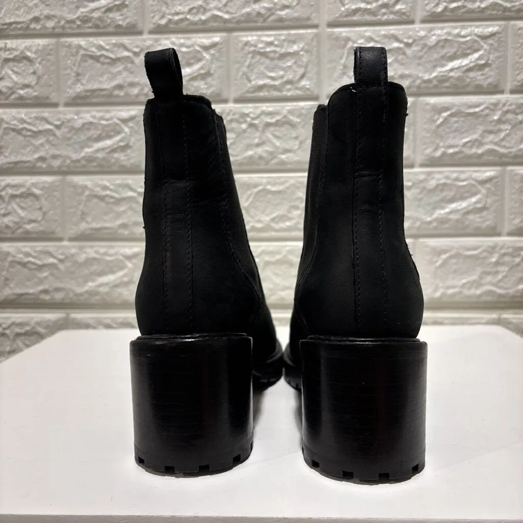 Knockout Matte Ankle Chelsea Boots