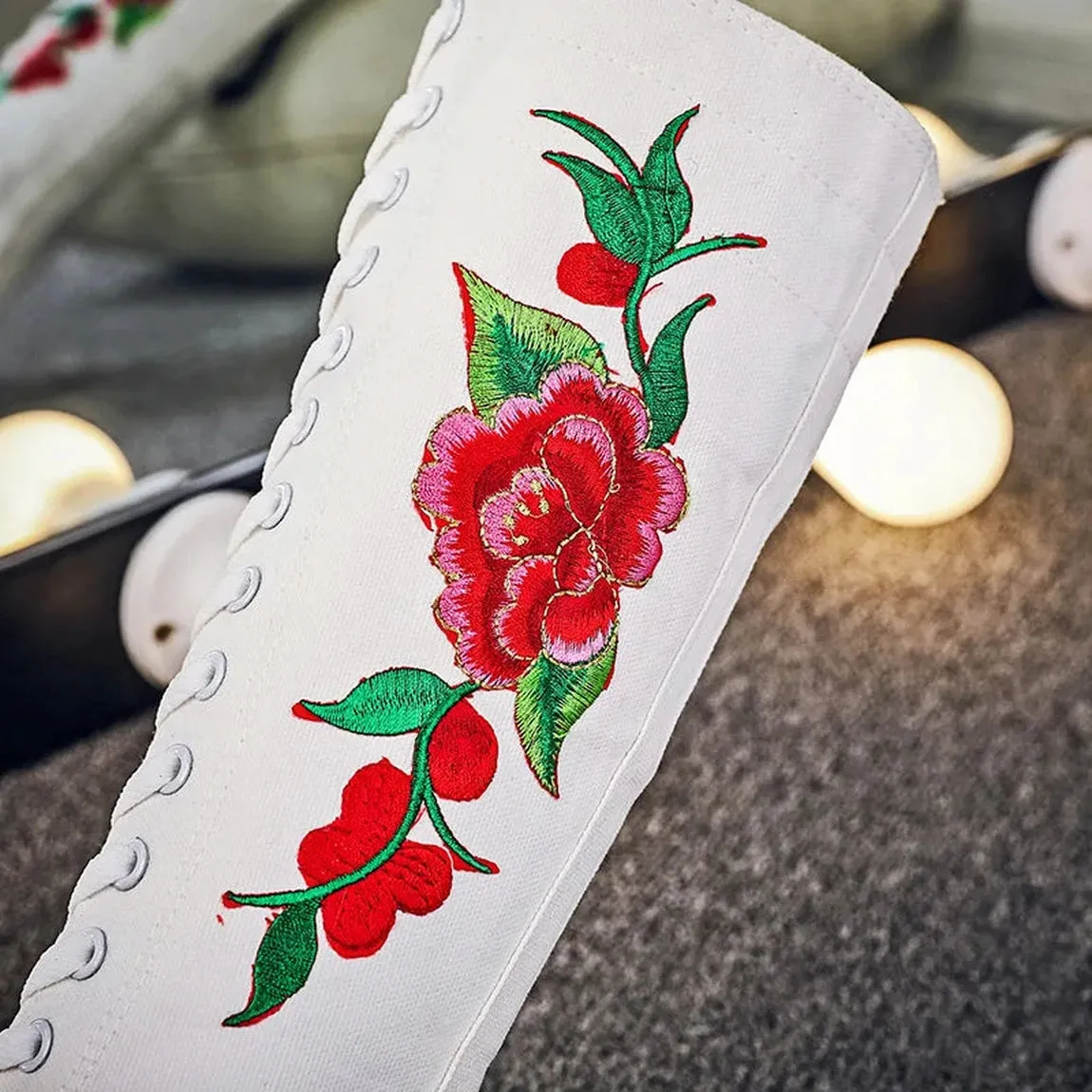 Merendy Pure white Lace-up Canvas Embroidered knee High Boots