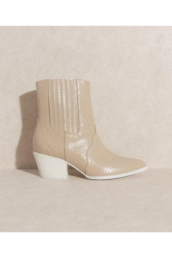 OASIS SOCIETY Dawn - Paneled Western Bootie