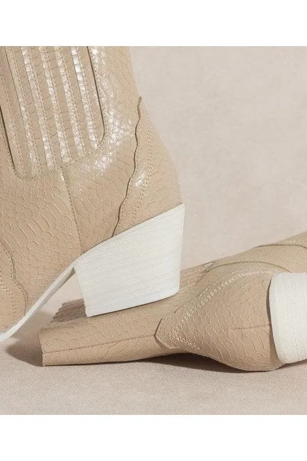 OASIS SOCIETY Dawn - Paneled Western Bootie