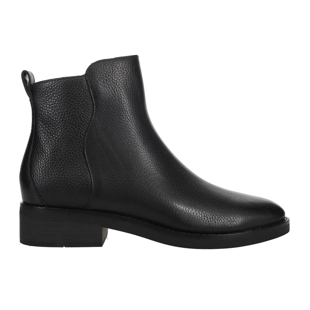 River Round Toe Zippered Chelsea Booties