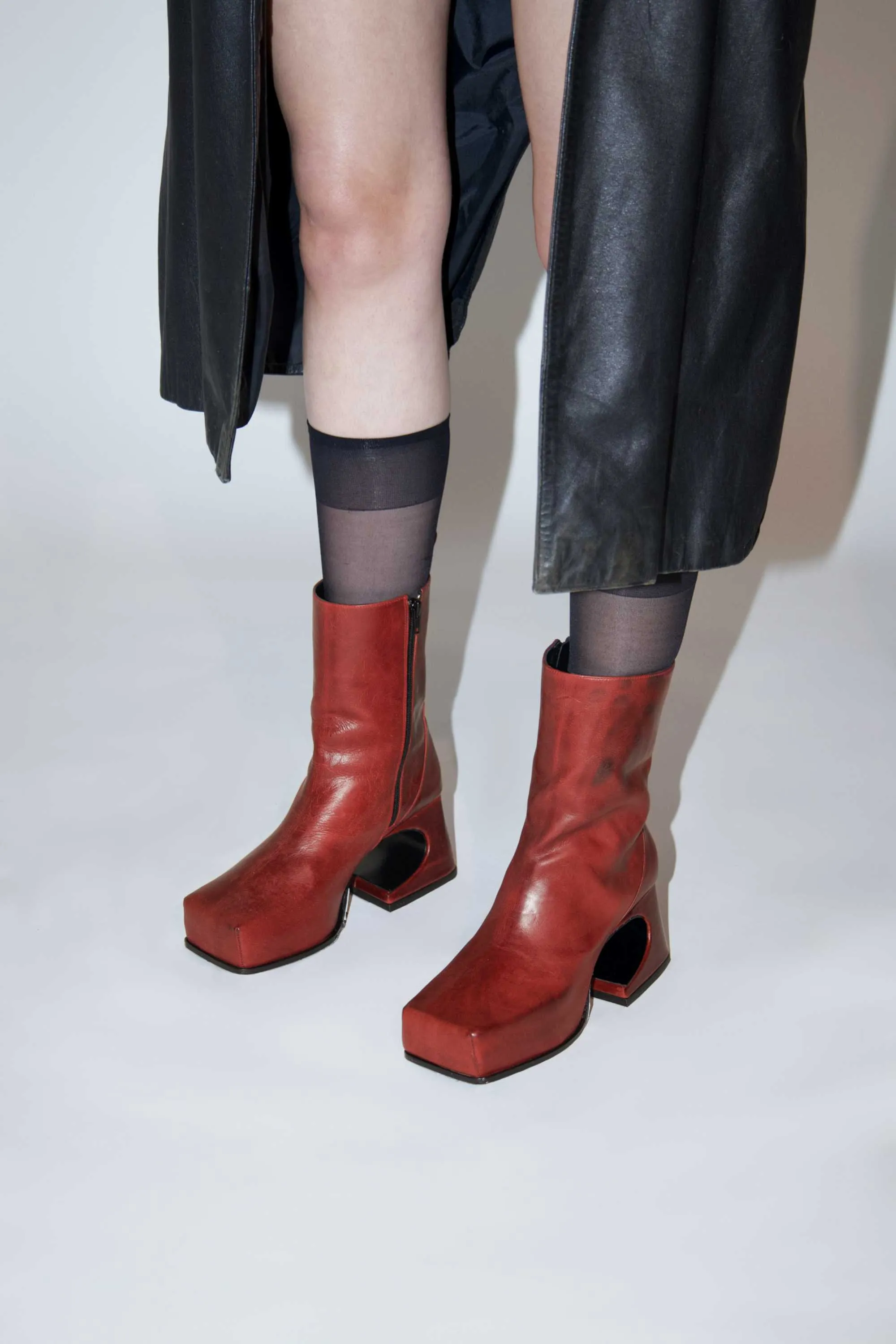 VINO TINTO ROXY BOOTS